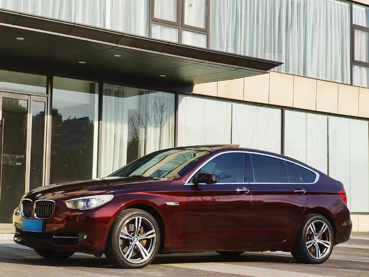 2011 BMW 5 Series 3.0T 306HP L6 8AT