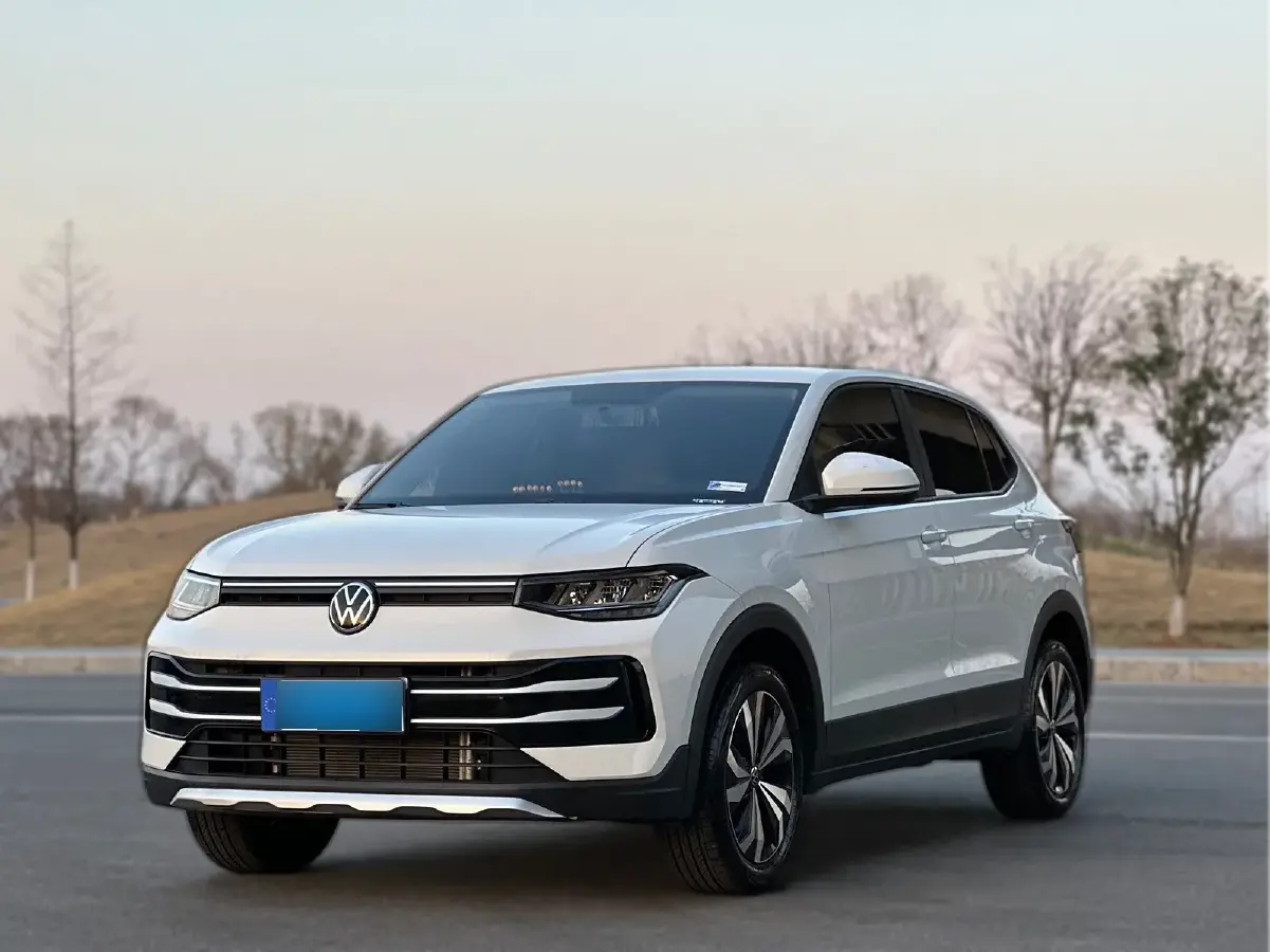 2025 Volkswagen Tharu 1.5L 110HP L4 6AT