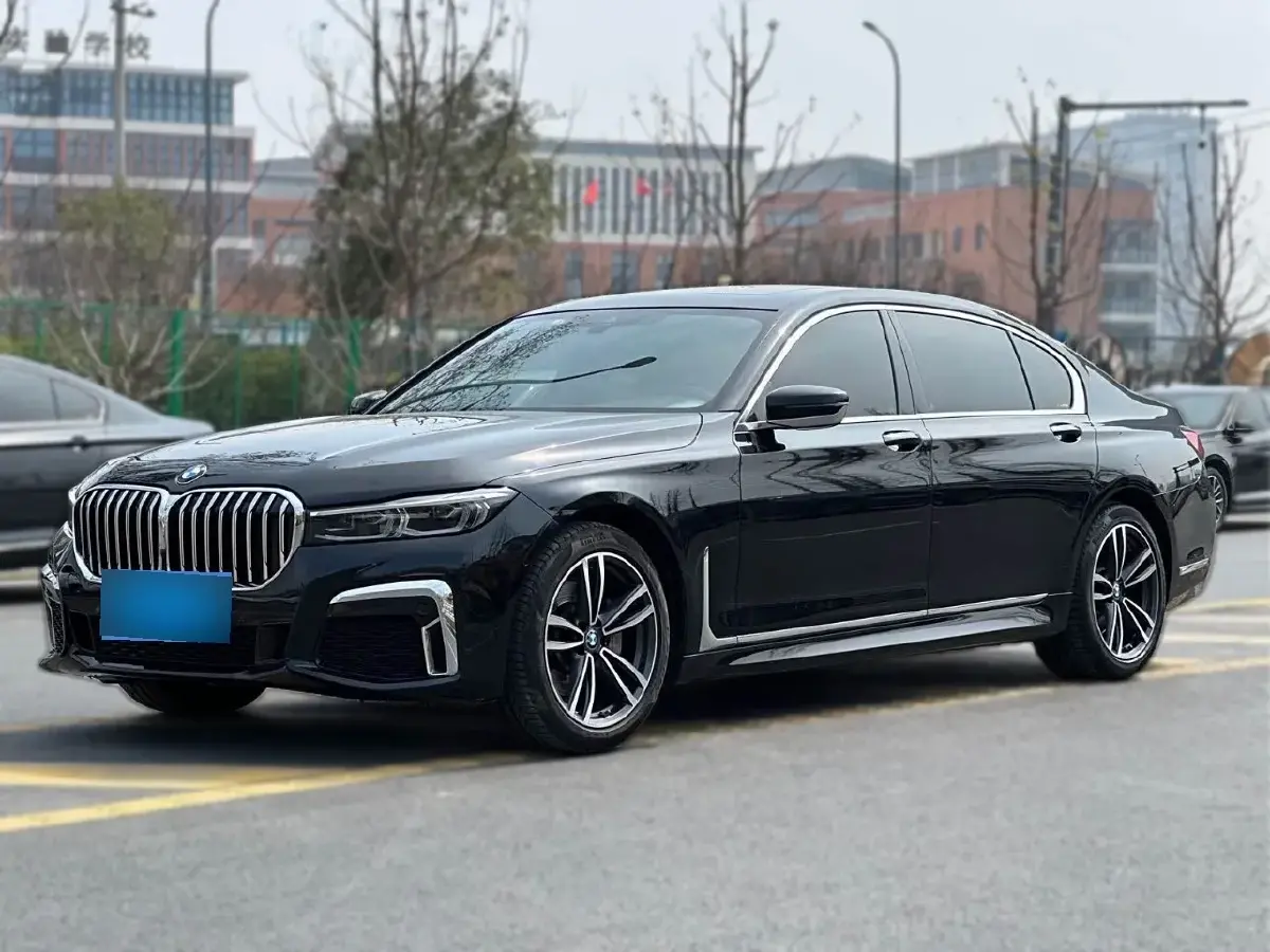 2021 BMW 7 Series 2.0T 265HP L4 8AT