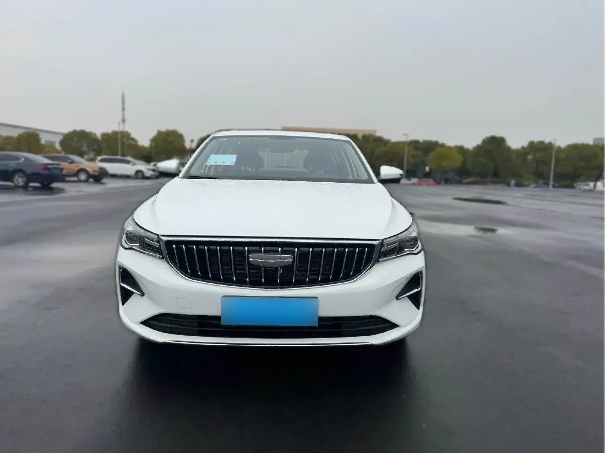 2022 Geely Emgrand 1.5L 114HP L4 CVT
