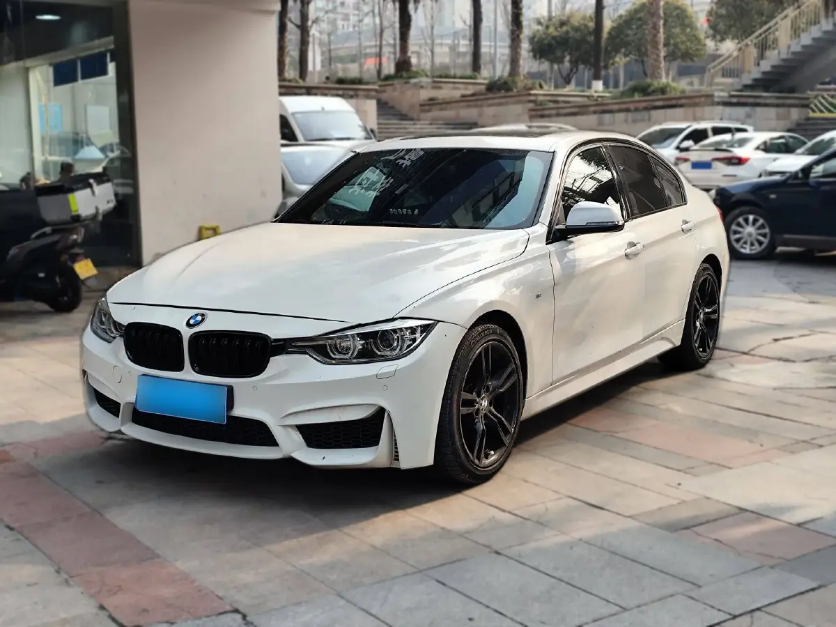2018 BMW 3 Series 2.0T 184HP L4 8AT