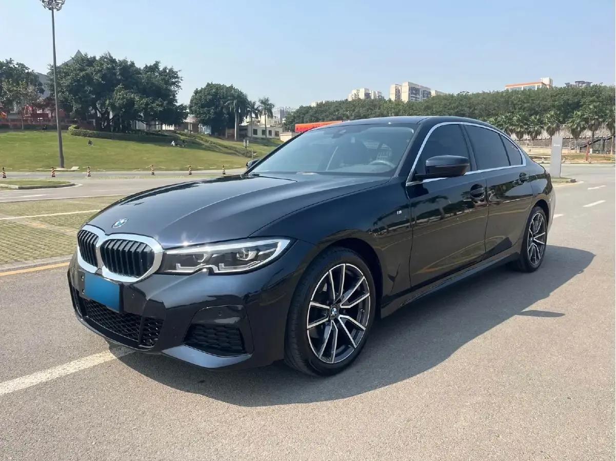 2022 BMW 3 Series 2.0T 184HP L4 8AT