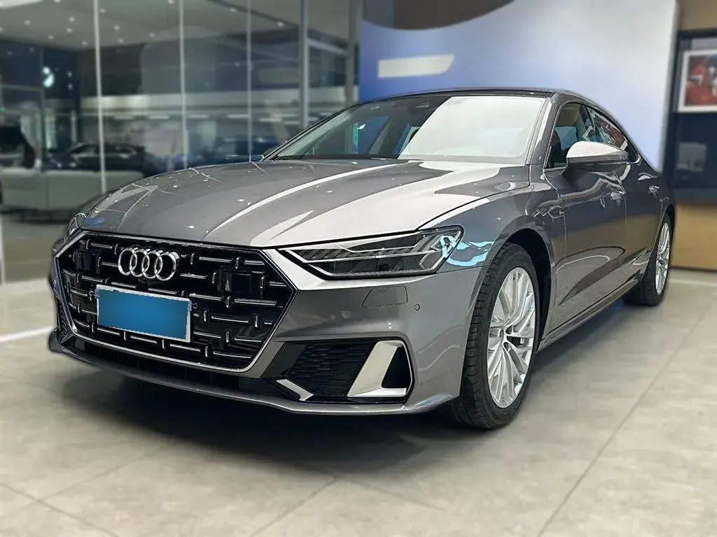 2024 Audi A7L 2.0T 245HP L4 7DCT