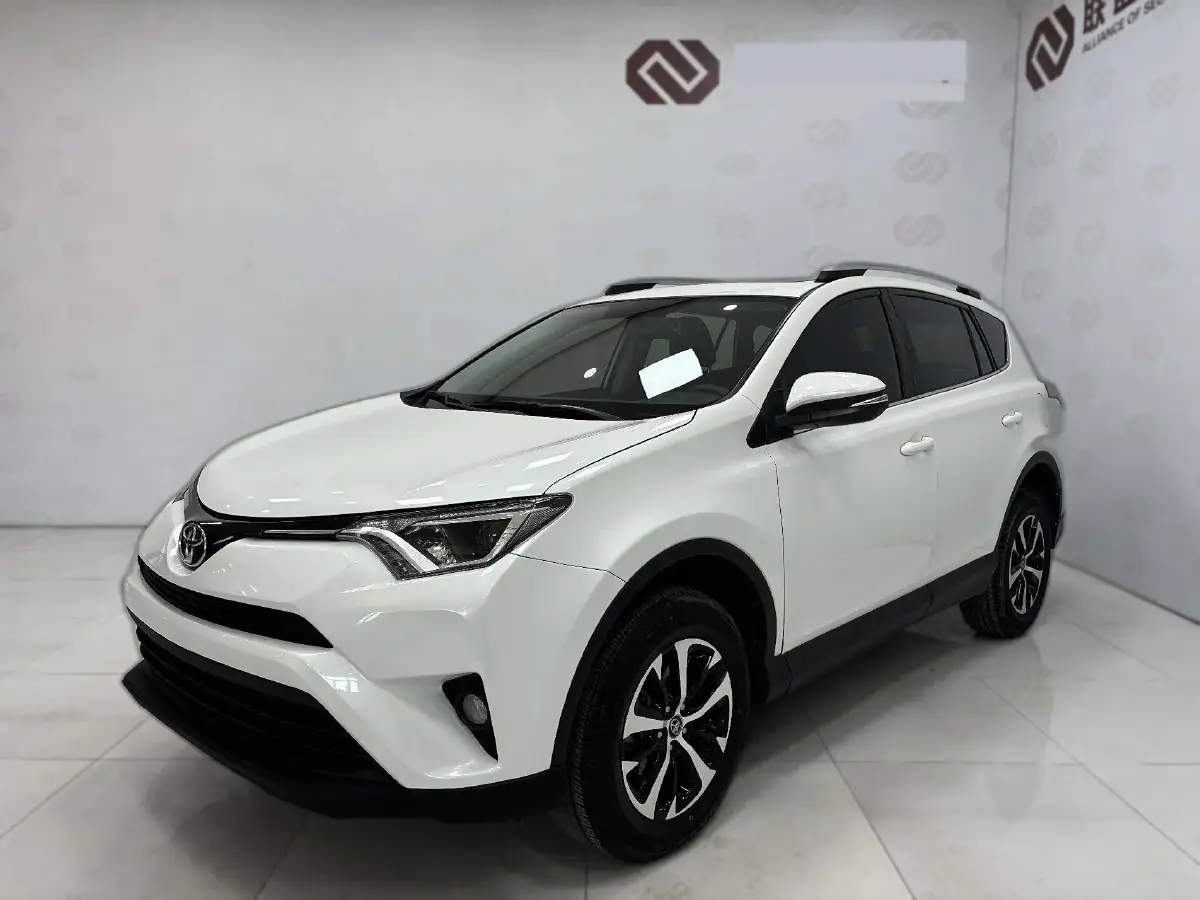 2019 Toyota RAV4 2.0L 151HP L4 CVT