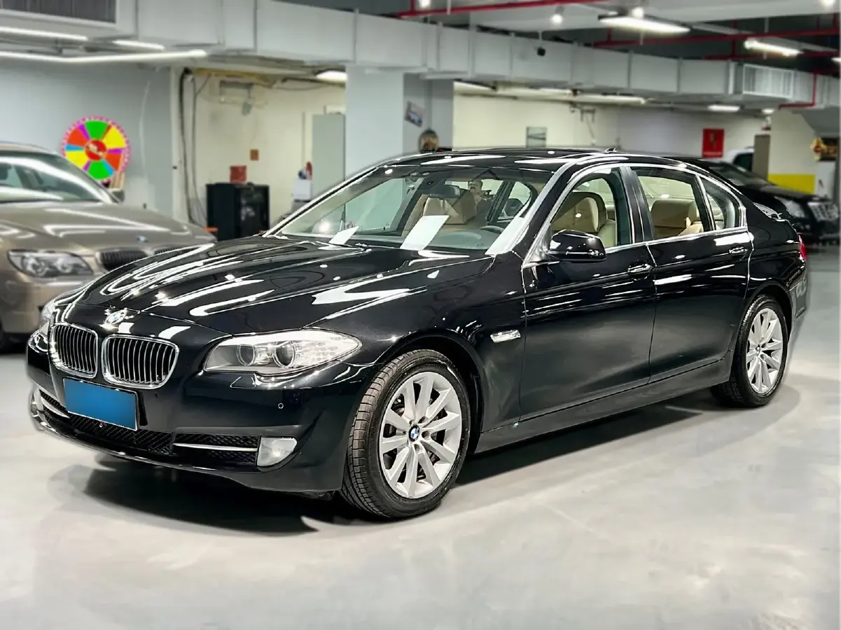 2011 BMW 5 Series 3.0T 306HP L6 8AT
