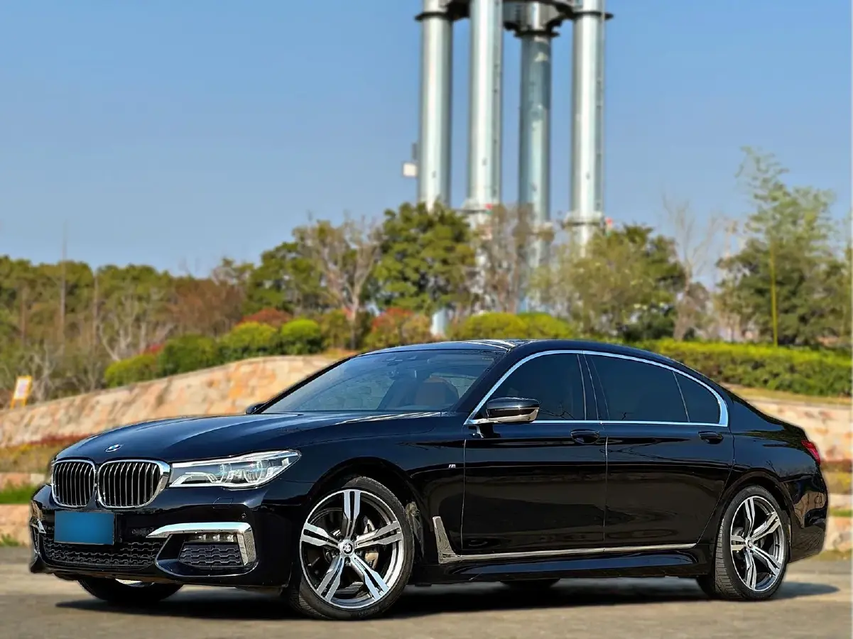 2018 BMW 7 Series 3.0T 326HP L6 8AT