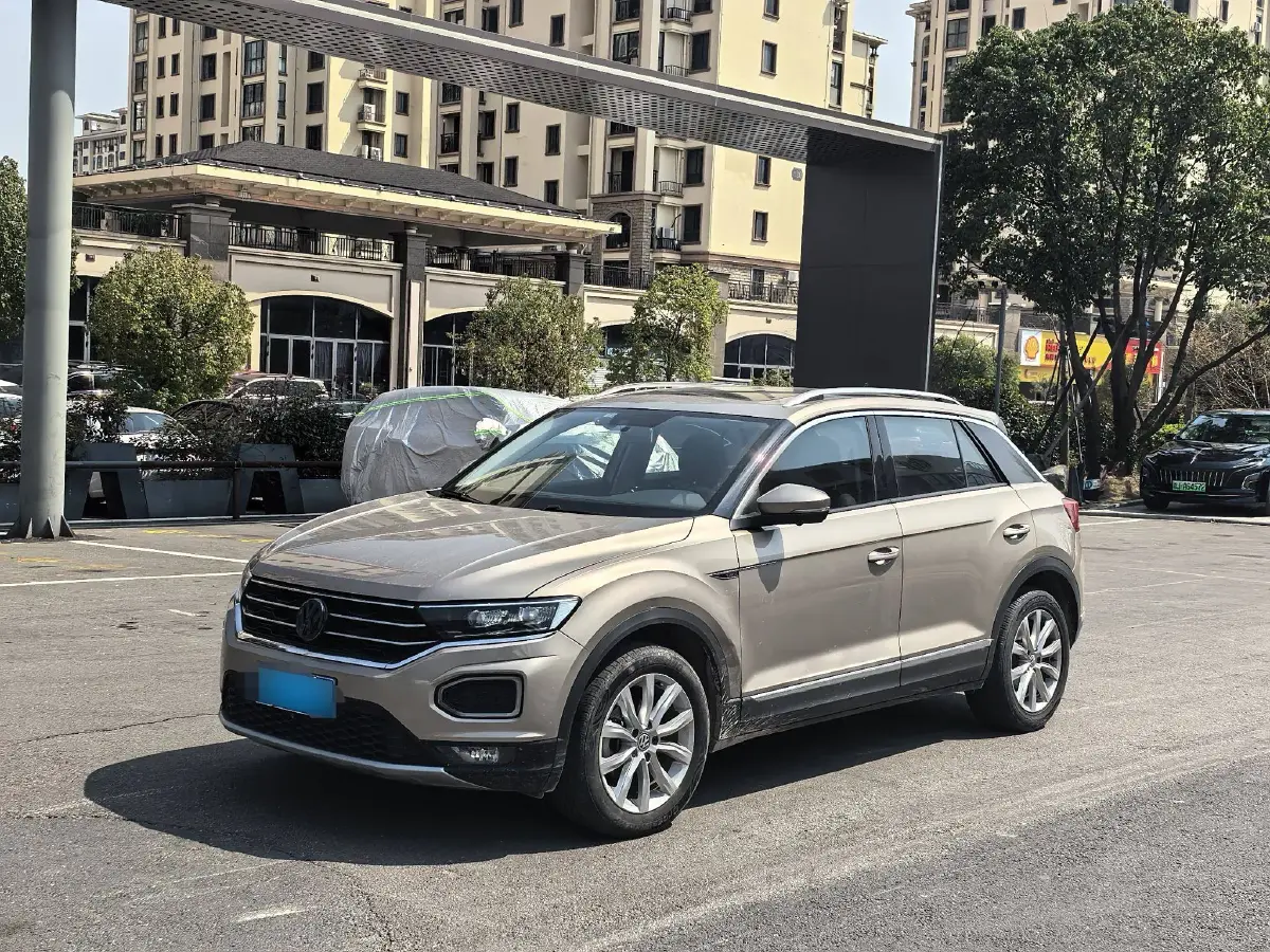 2019 Volkswagen T-Roc 1.4T 150HP L4 7DCT