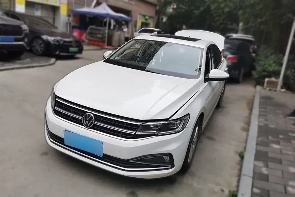 2021 Volkswagen Bora 1.5L 113HP L4 6AT