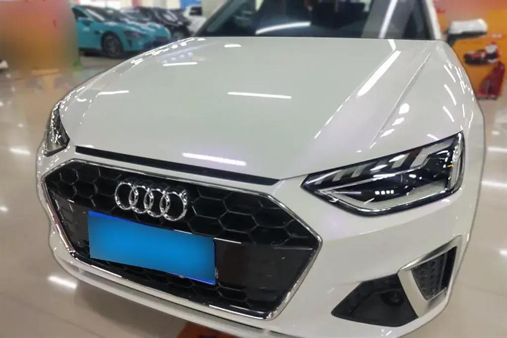 2022 Audi A4L 2.0T 190HP L4 7DCT