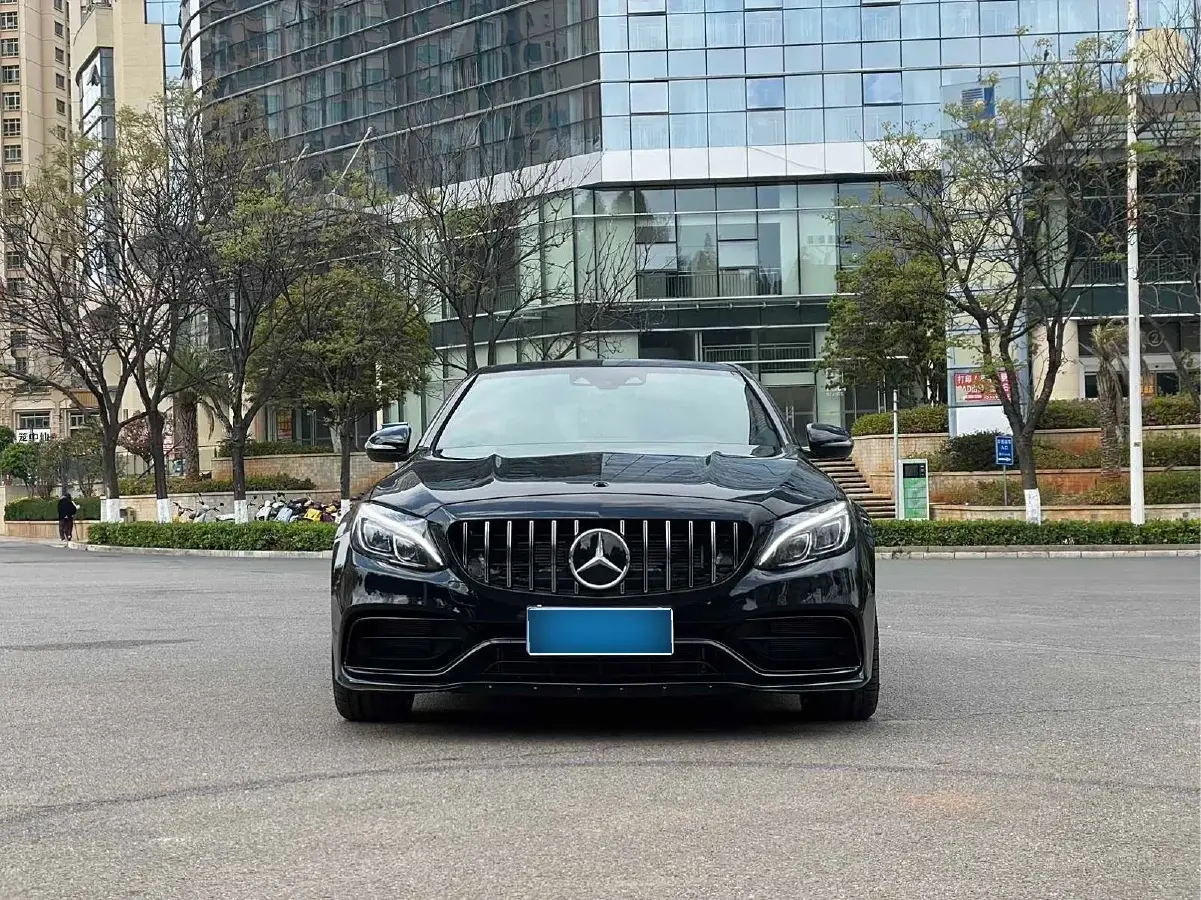 2015 Mercedes-Benz C AMG 4.0T 510HP V8 7AT