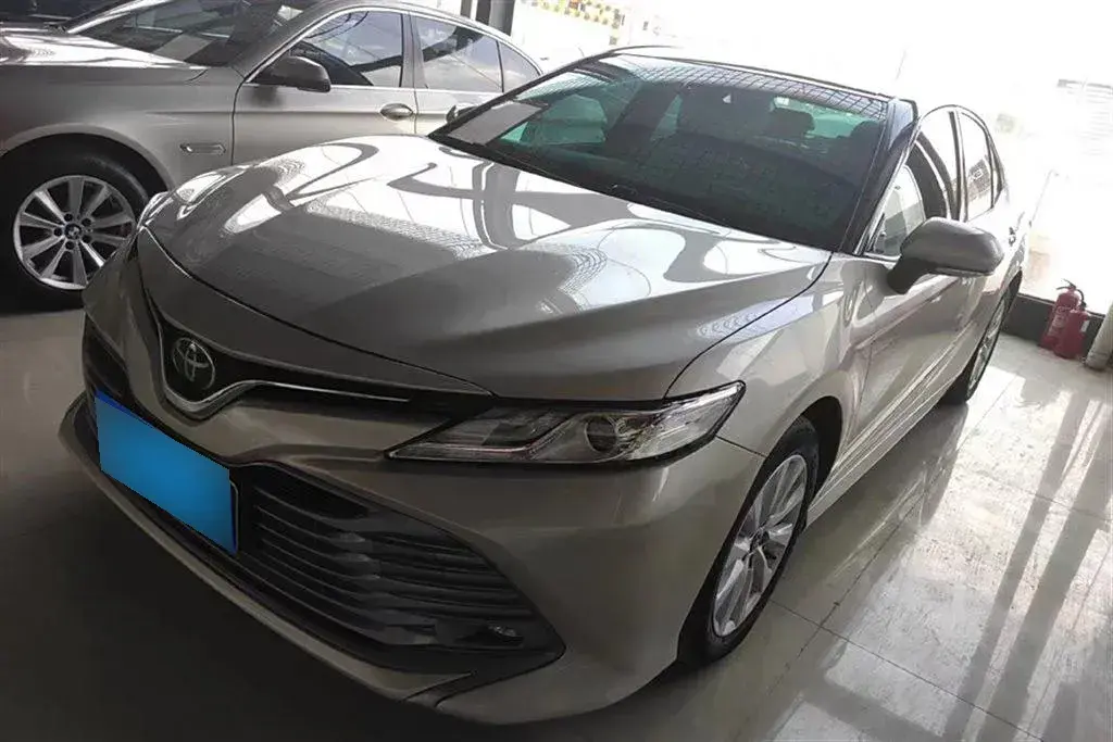 2018 Toyota Camry 2.0L 169HP L4 6AT