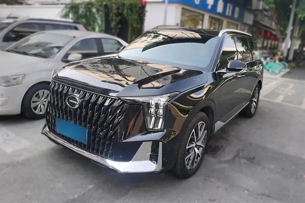 2022 GAC Trumpchi GS8 2.0T 190HP L4 E-CVT Hybrid