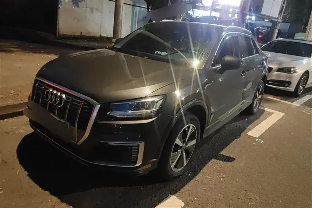 2019 Audi Q2L e-tron BEV 39.7KWH