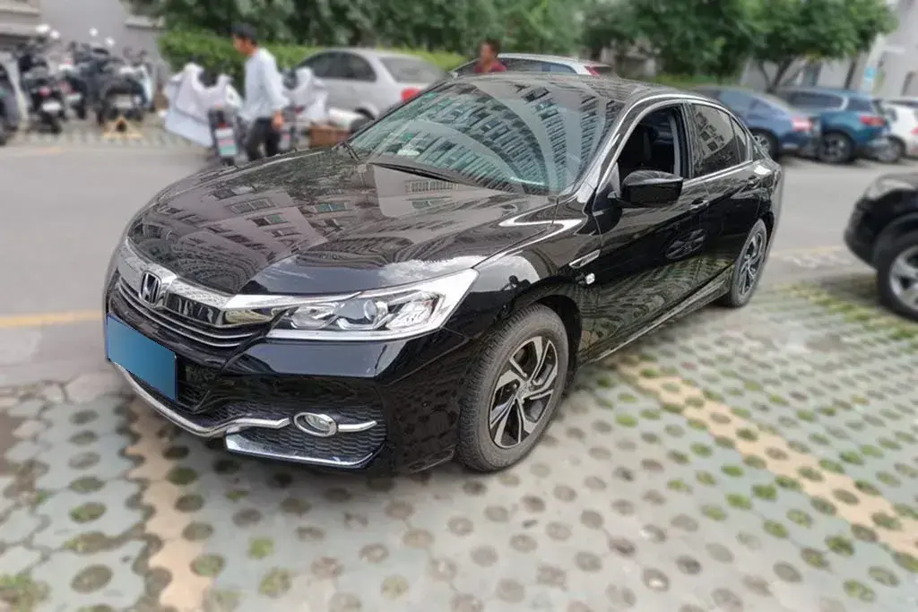 2016 Honda Accord 2.0L 155HP L4 CVT