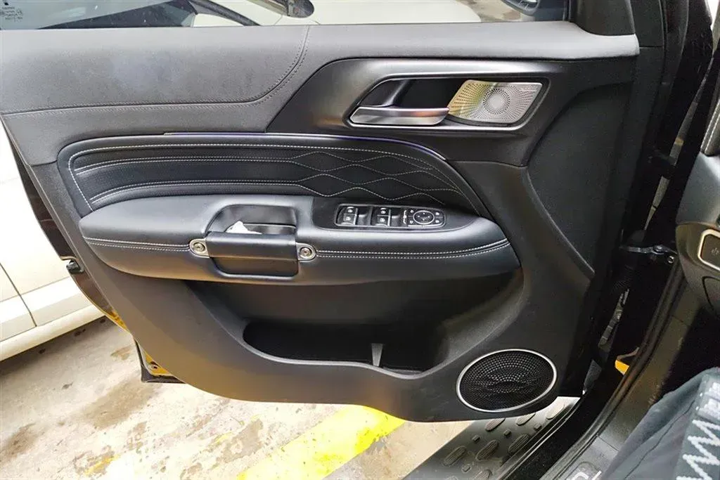 2021 Tank 300 2.0T 227HP L4 8AT,autocango,china used car exporter,china ev exporter,chinese used car exporter,chinese used ev exporter