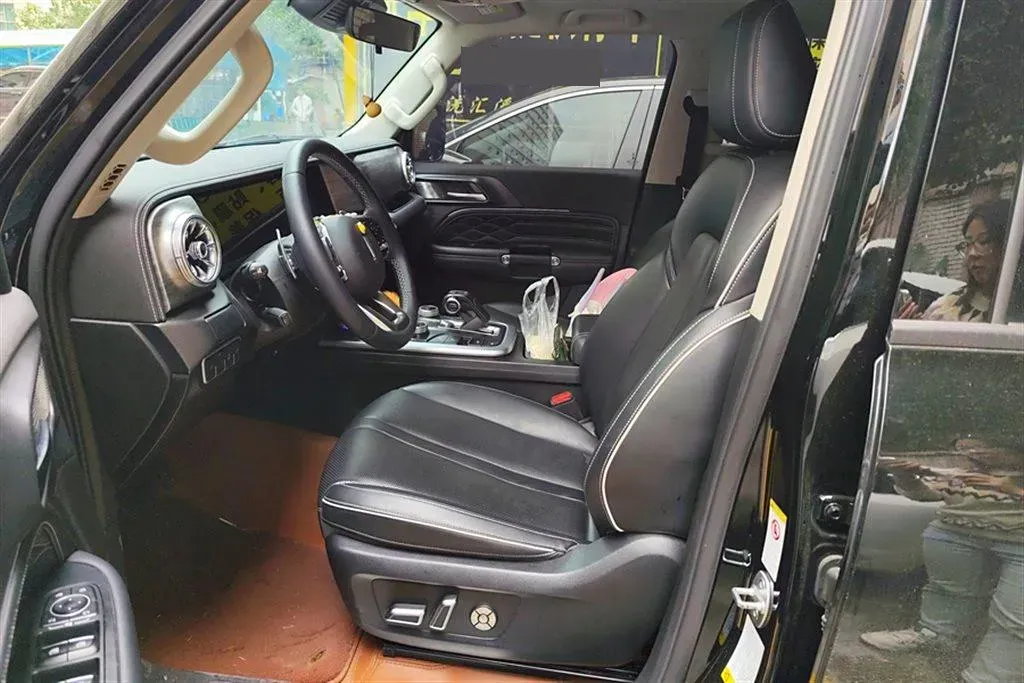 2021 Tank 300 2.0T 227HP L4 8AT,autocango,china used car exporter,china ev exporter,chinese used car exporter,chinese used ev exporter