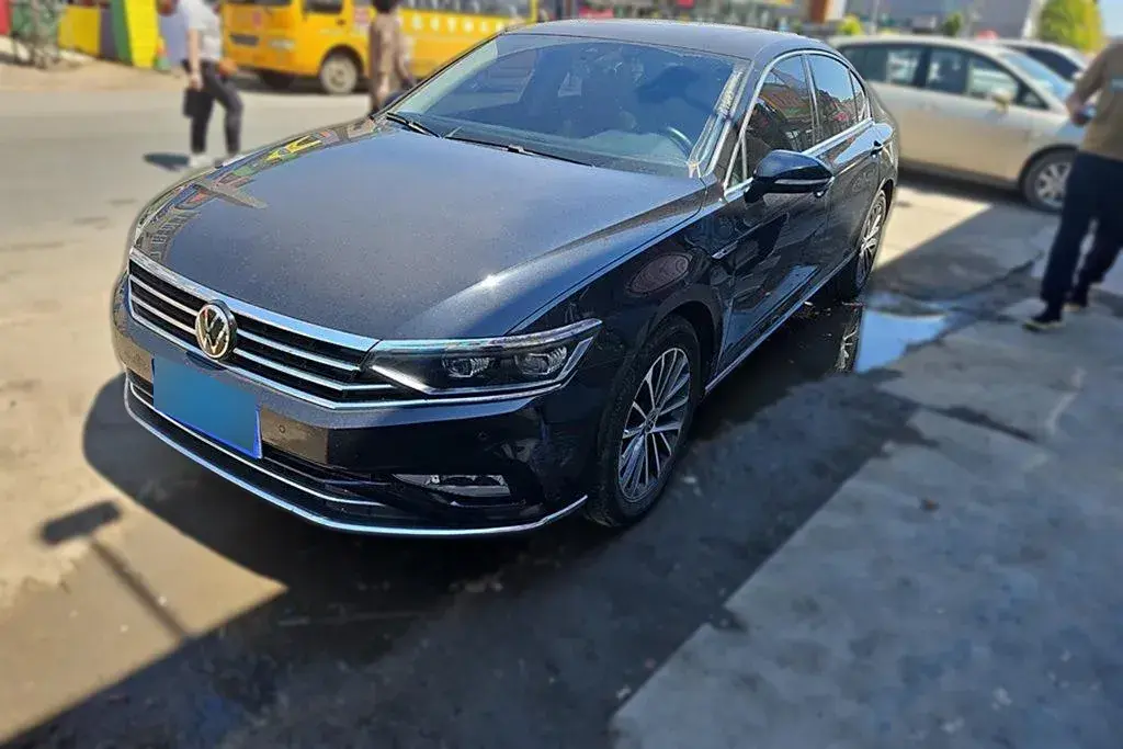 2020 Volkswagen Magotan 2.0T 220HP L4 7DCT