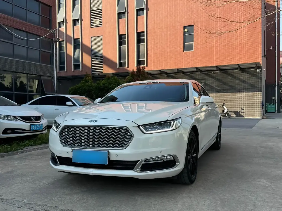 2015 Ford Taurus 2.0T 245HP L4 6AT