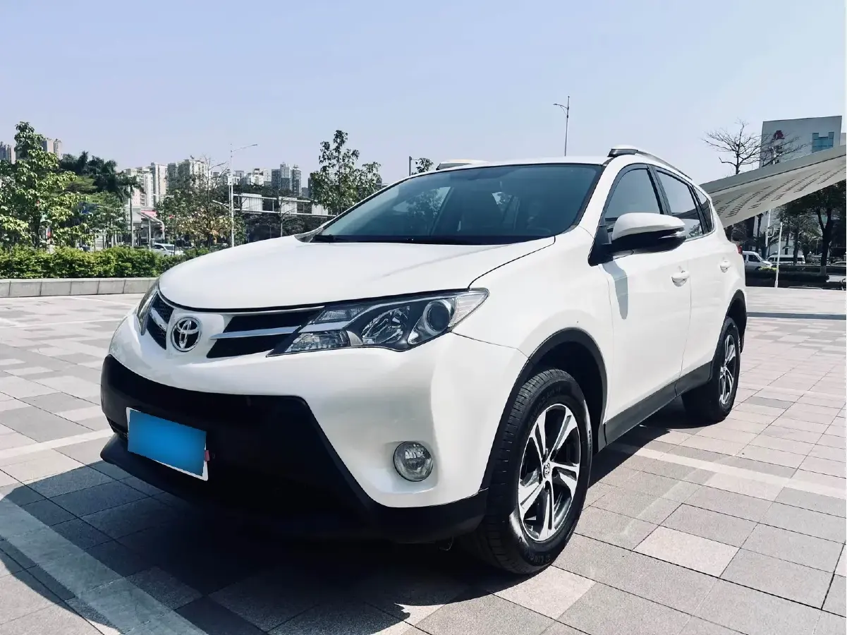 2015 Toyota RAV4 2.0L 147HP L4 CVT