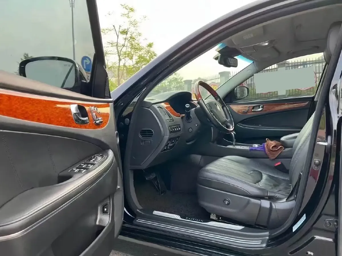 2009 Hyundai Equus 3.8L 290HP V6 6AT,autocango,china used car exporter,china ev exporter,chinese used car exporter,chinese used ev exporter