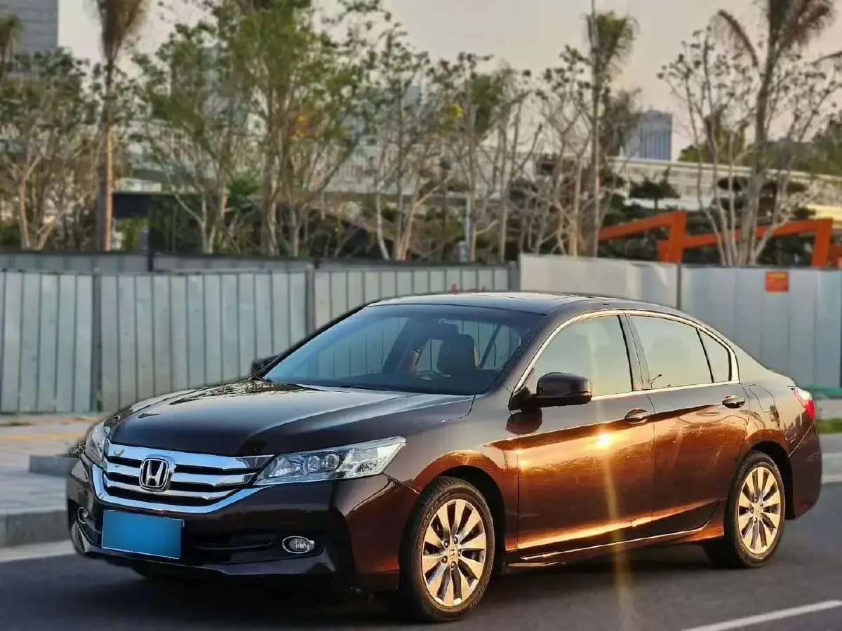 2015 Honda Accord 2.4L 186HP L4 CVT