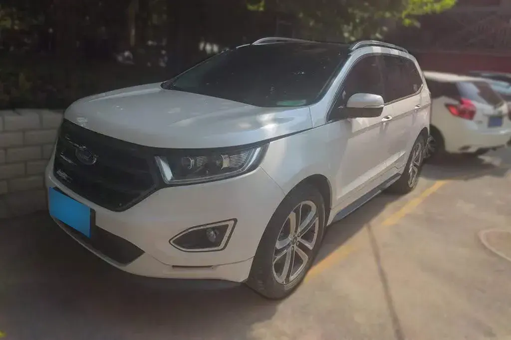 2017 Ford Edge 2.0T 245HP L4 6AT