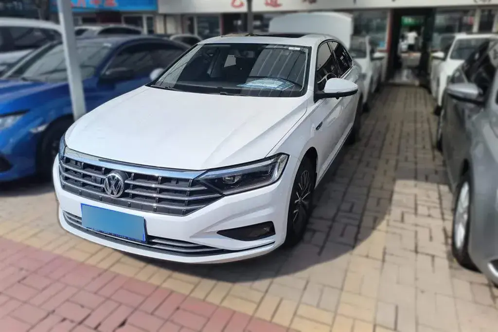2021 Volkswagen Sagitar 1.4T 150HP L4 7DCT