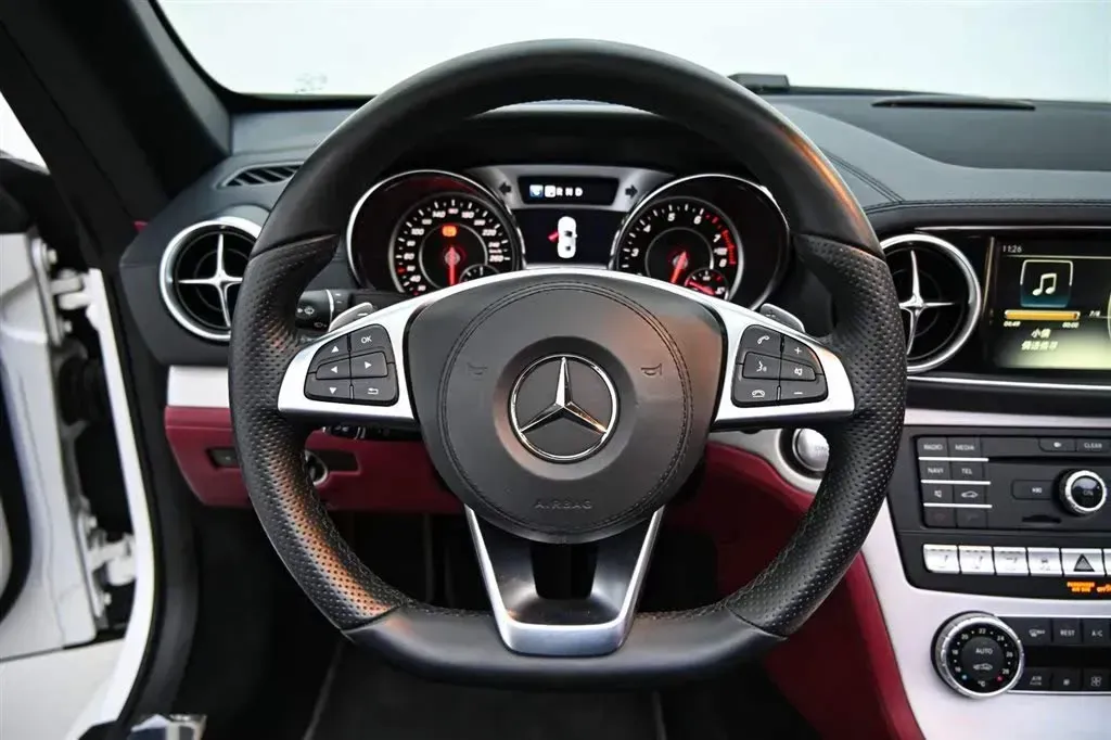 2017 Mercedes-Benz SL Class 3.0T 367HP V6 9AT,autocango,china used car exporter,china ev exporter,chinese used car exporter,chinese used ev exporter