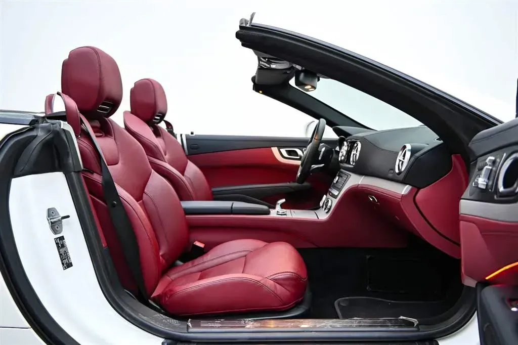 2017 Mercedes-Benz SL Class 3.0T 367HP V6 9AT,autocango,china used car exporter,china ev exporter,chinese used car exporter,chinese used ev exporter