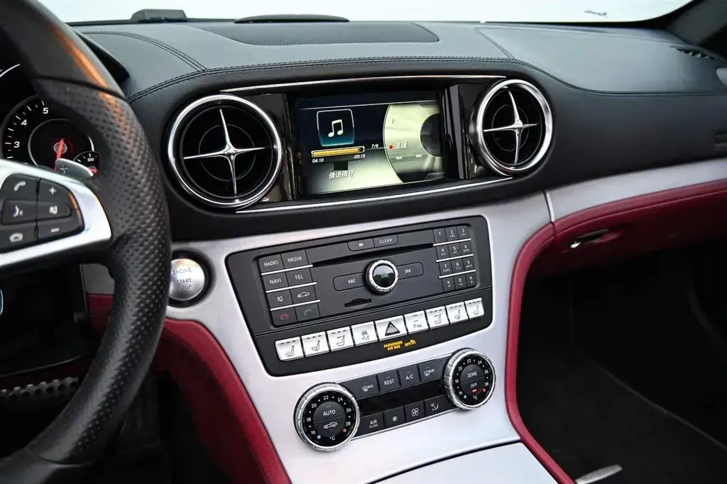 2017 Mercedes-Benz SL Class 3.0T 367HP V6 9AT,autocango,china used car exporter,china ev exporter,chinese used car exporter,chinese used ev exporter