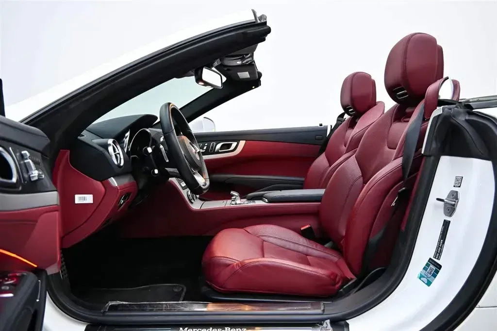 2017 Mercedes-Benz SL Class 3.0T 367HP V6 9AT,autocango,china used car exporter,china ev exporter,chinese used car exporter,chinese used ev exporter