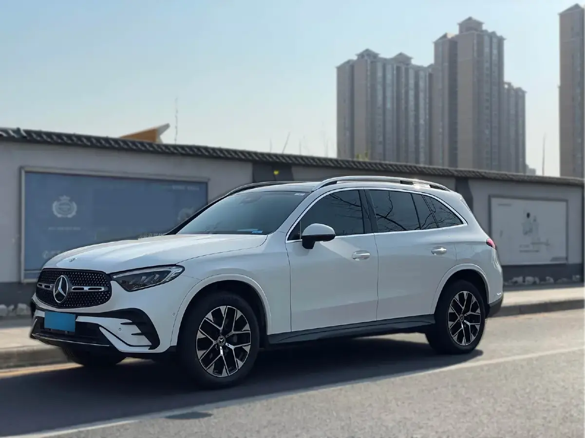 2023 Mercedes-Benz GLC Class 2.0T 204HP L4 9AT