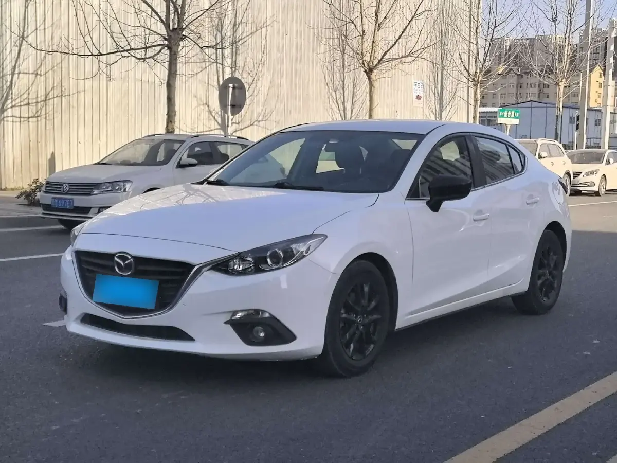 2016 Mazda 3 Axela 1.5L 117HP L4 6MT