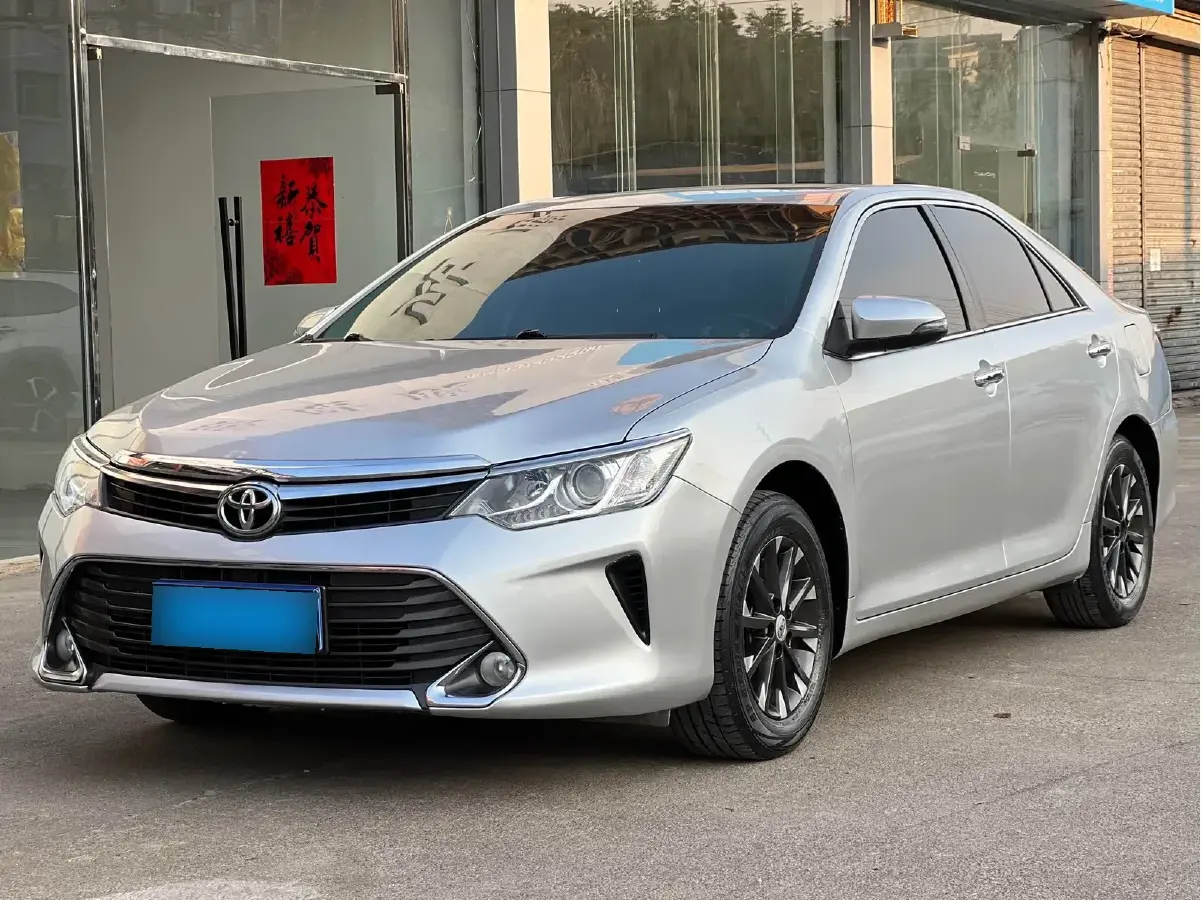 2016 Toyota Camry 2.0L 167HP L4 6AT