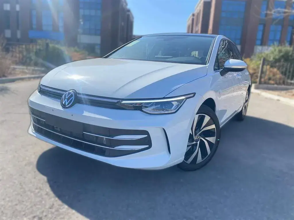 2025 Volkswagen Golf 1.5T 160HP L4 7DCT