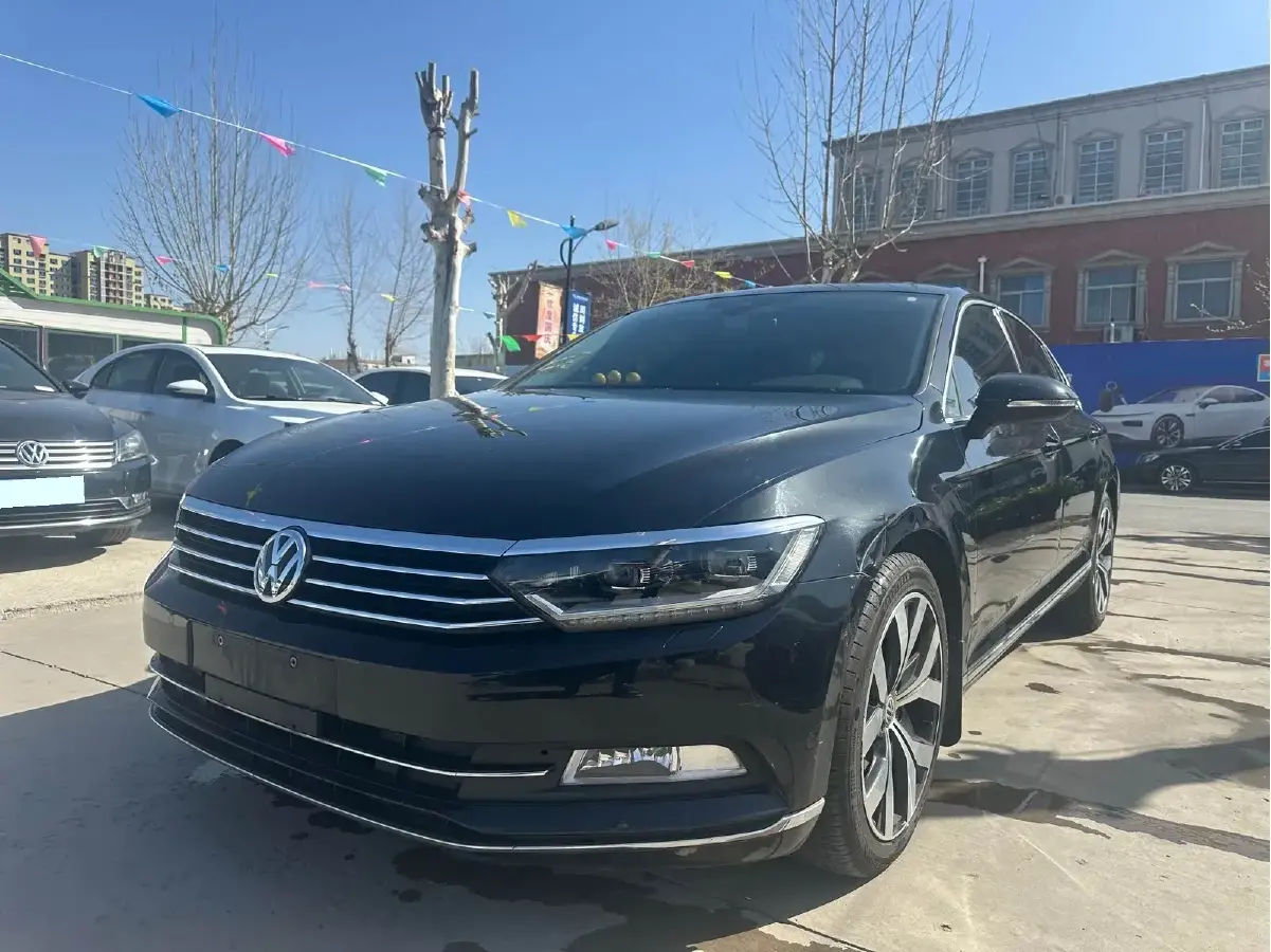 2018 Volkswagen Magotan 2.0T 220HP L4 7DCT