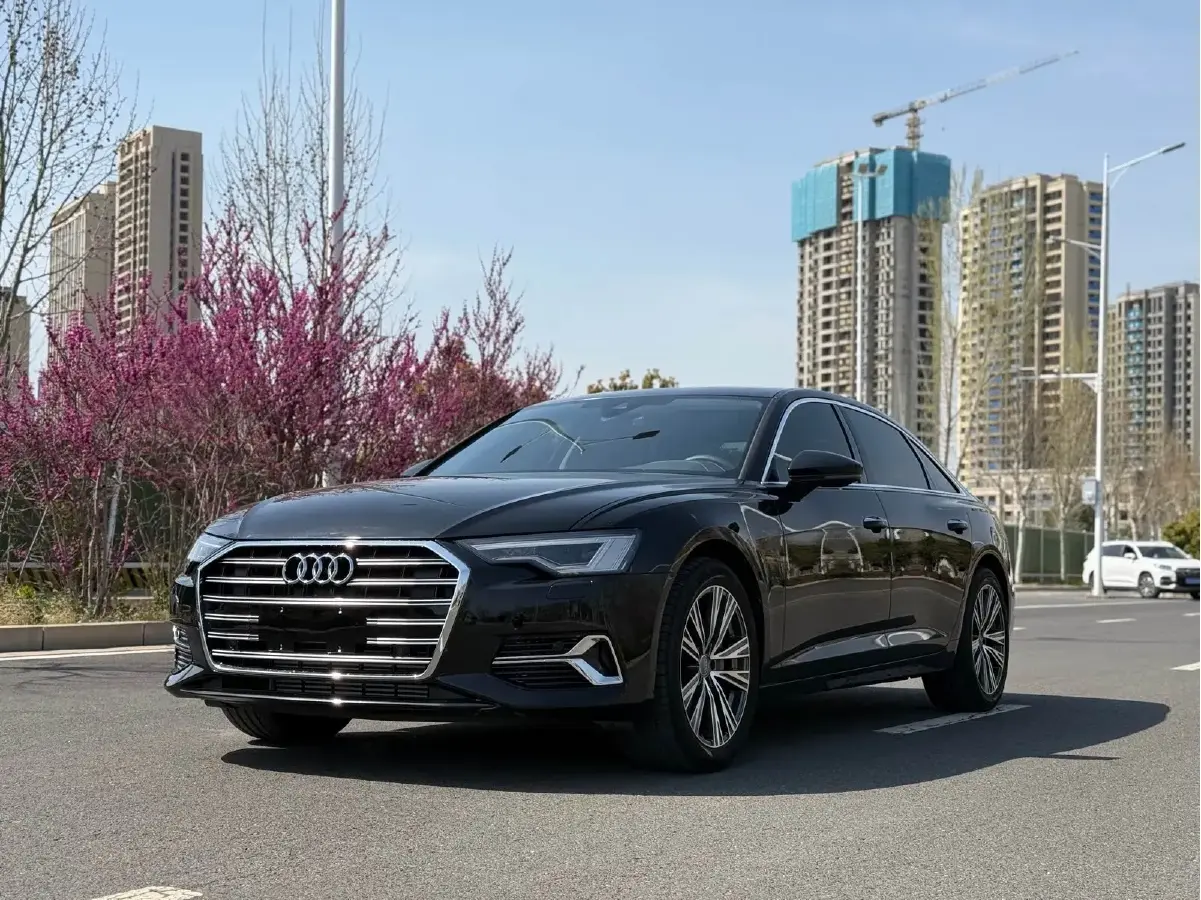 2024 Audi A6L 2.0T 190HP L4 7DCT