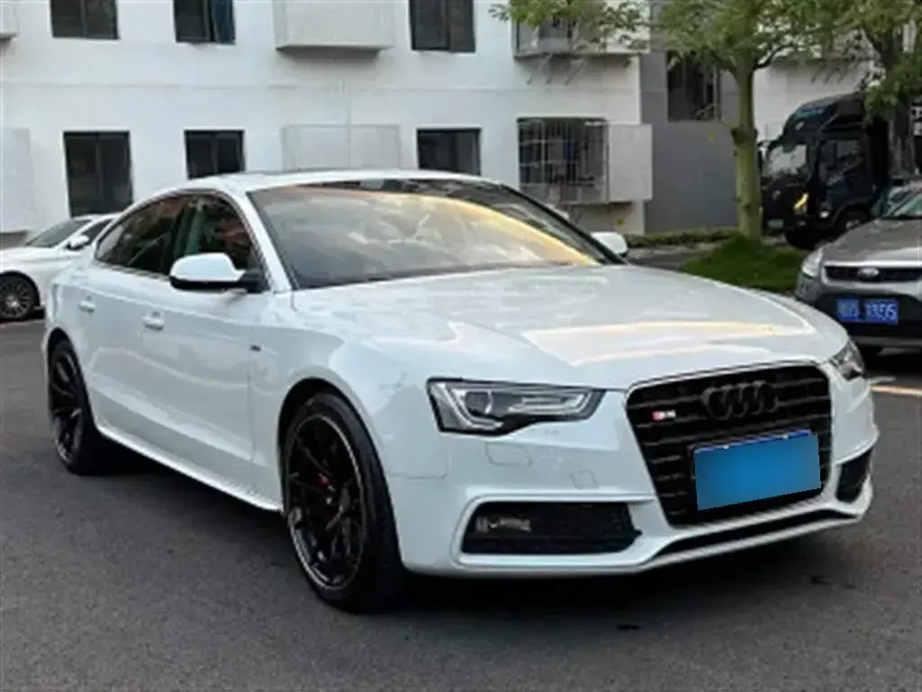 2013 Audi A5 2.0T 211HP L4 CVT