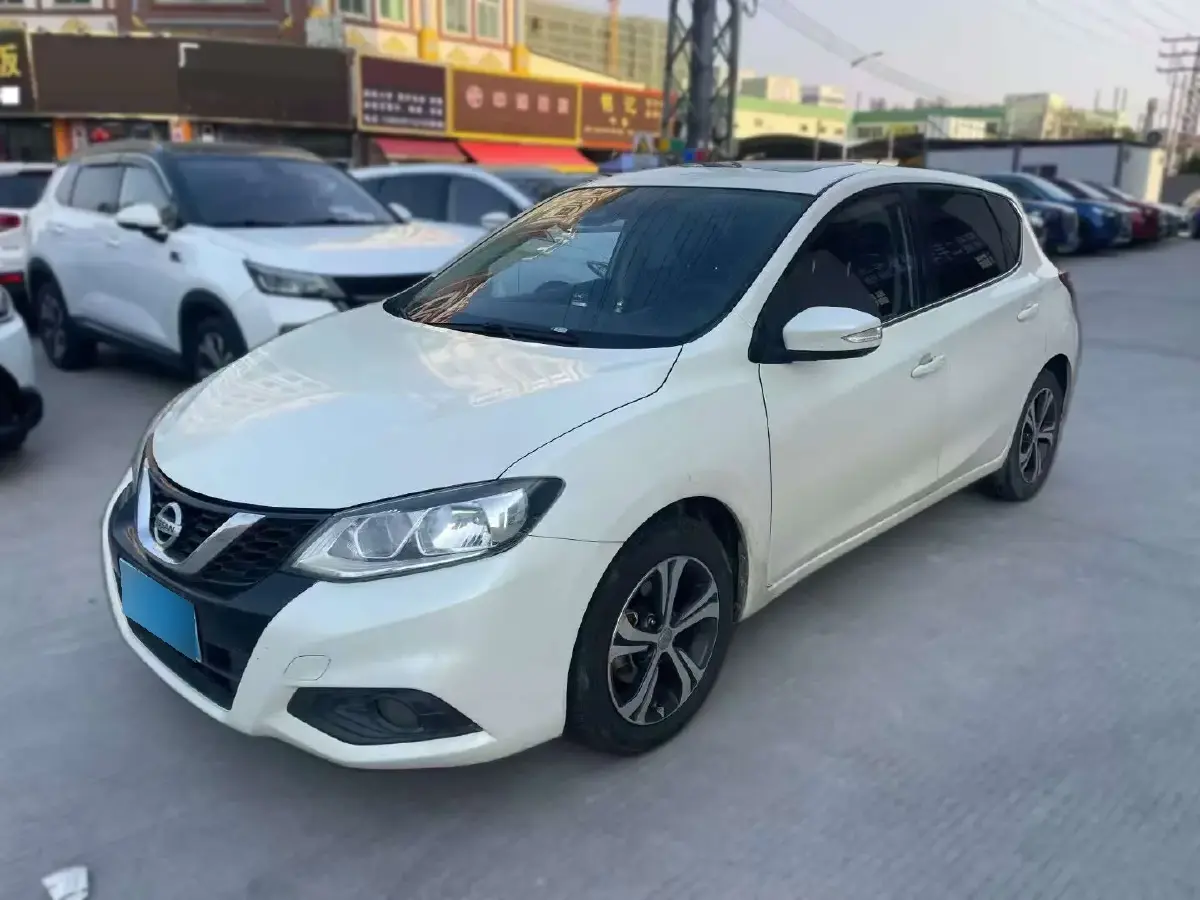 2016 Nissan Tiida 1.6L 126HP L4 CVT