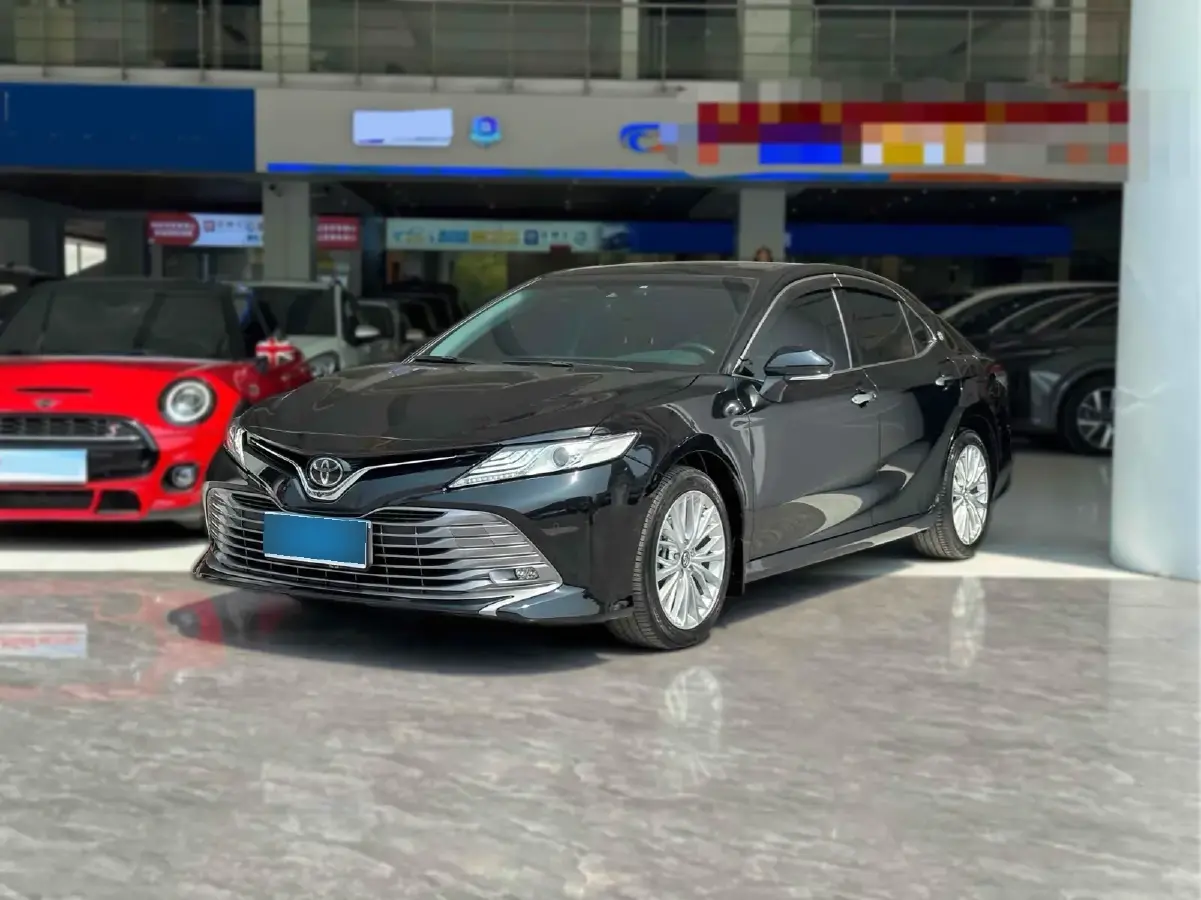 2019 Toyota Camry 2.5L 209HP L4 8AT