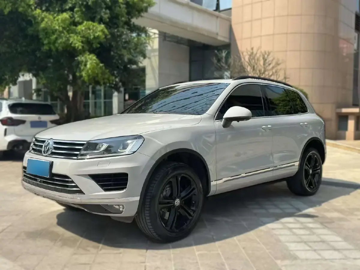 2017 Volkswagen Touareg 3.0T 320HP V6 8AT