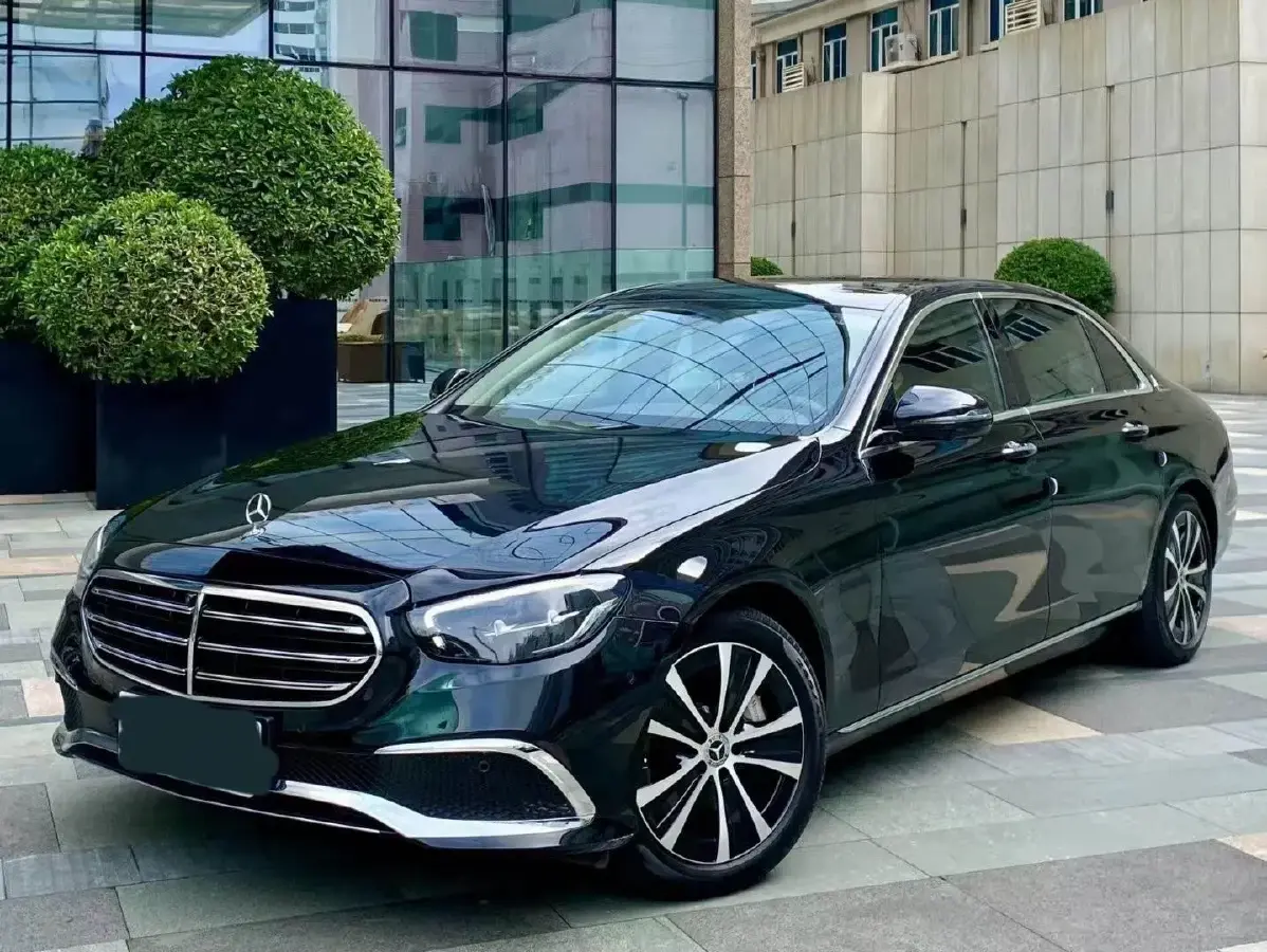 2022 Mercedes-Benz E Class 2.0T 211HP L4 9AT PHEV 25.4KWH