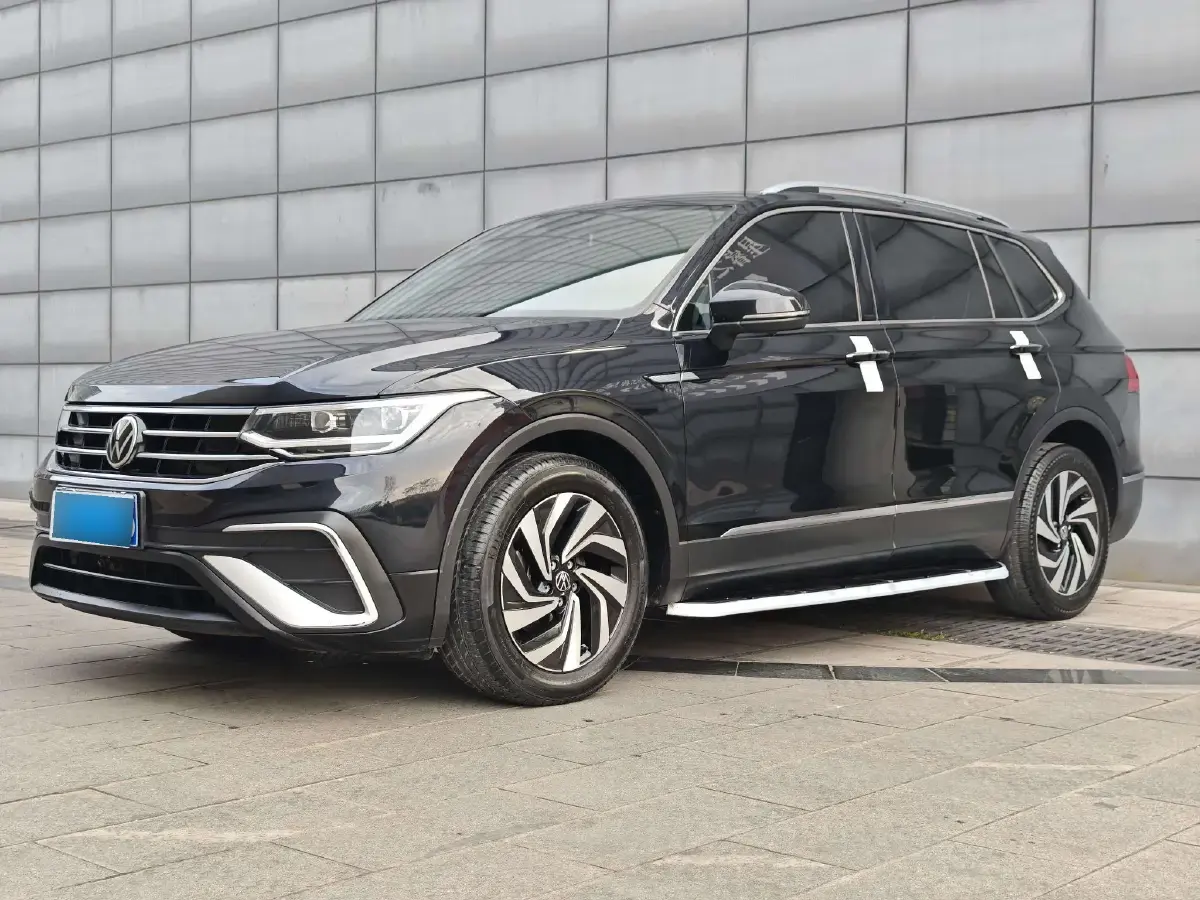2022 Volkswagen Tiguan L 2.0T 186HP L4 7DCT