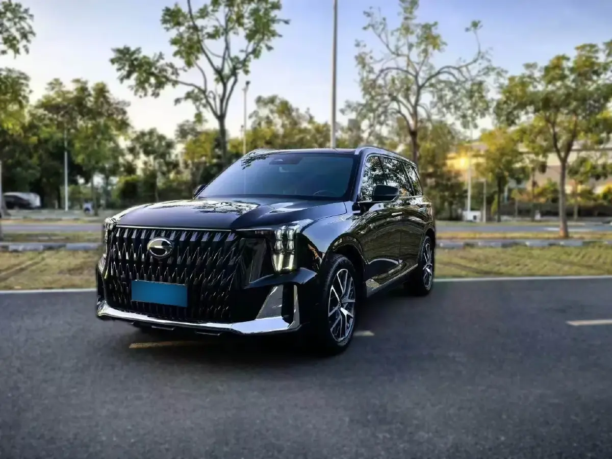 2022 GAC Trumpchi GS8 2.0T 190HP L4 E-CVT Hybrid