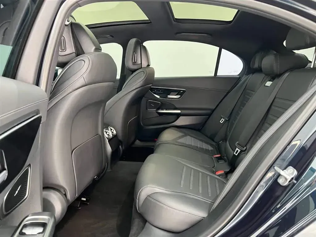 2024 Mercedes-Benz C Class 1.5T 204HP L4 9AT,autocango,china used car exporter,china ev exporter,chinese used car exporter,chinese used ev exporter