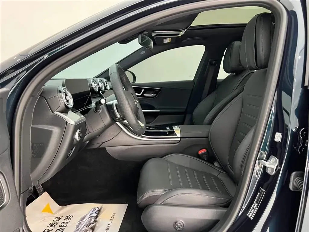 2024 Mercedes-Benz C Class 1.5T 204HP L4 9AT,autocango,china used car exporter,china ev exporter,chinese used car exporter,chinese used ev exporter