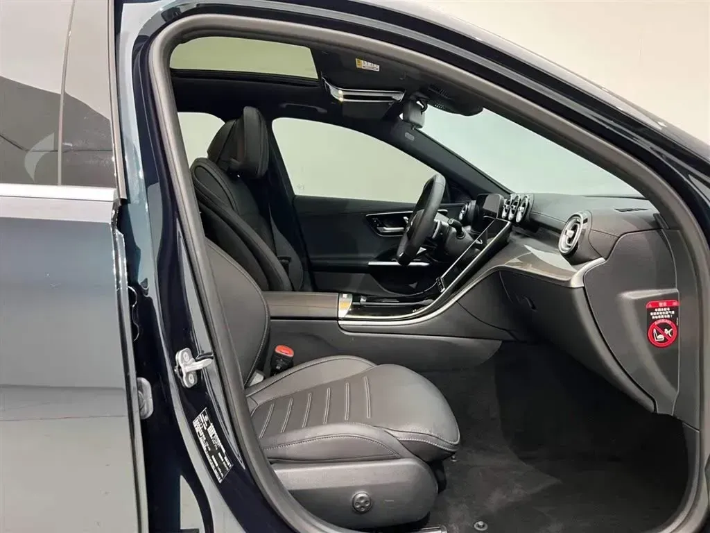 2024 Mercedes-Benz C Class 1.5T 204HP L4 9AT,autocango,china used car exporter,china ev exporter,chinese used car exporter,chinese used ev exporter