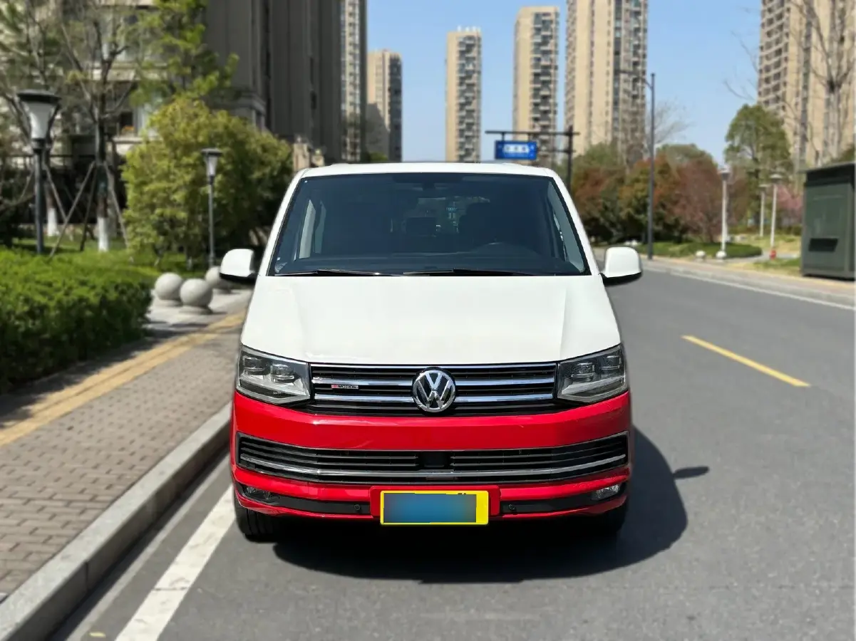 2018 Volkswagen Multivan 2.0T 204HP L4 7DCT