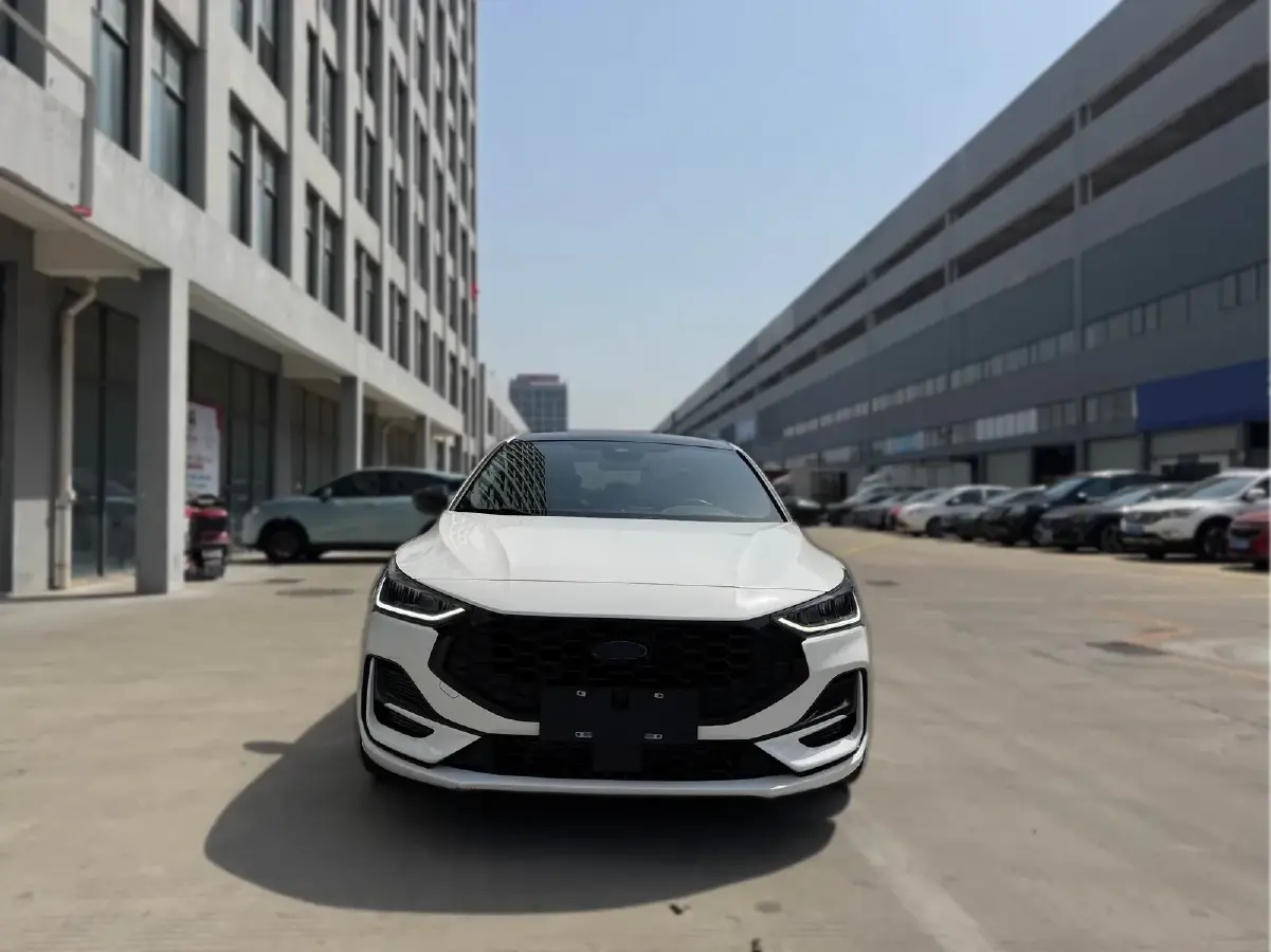 2022 Ford Focus 1.5T 177HP L4 6AT