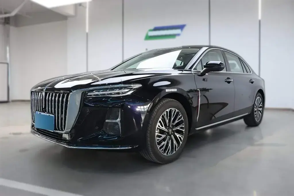 2025 HongQi H5 2.0T 224HP L4 8AT